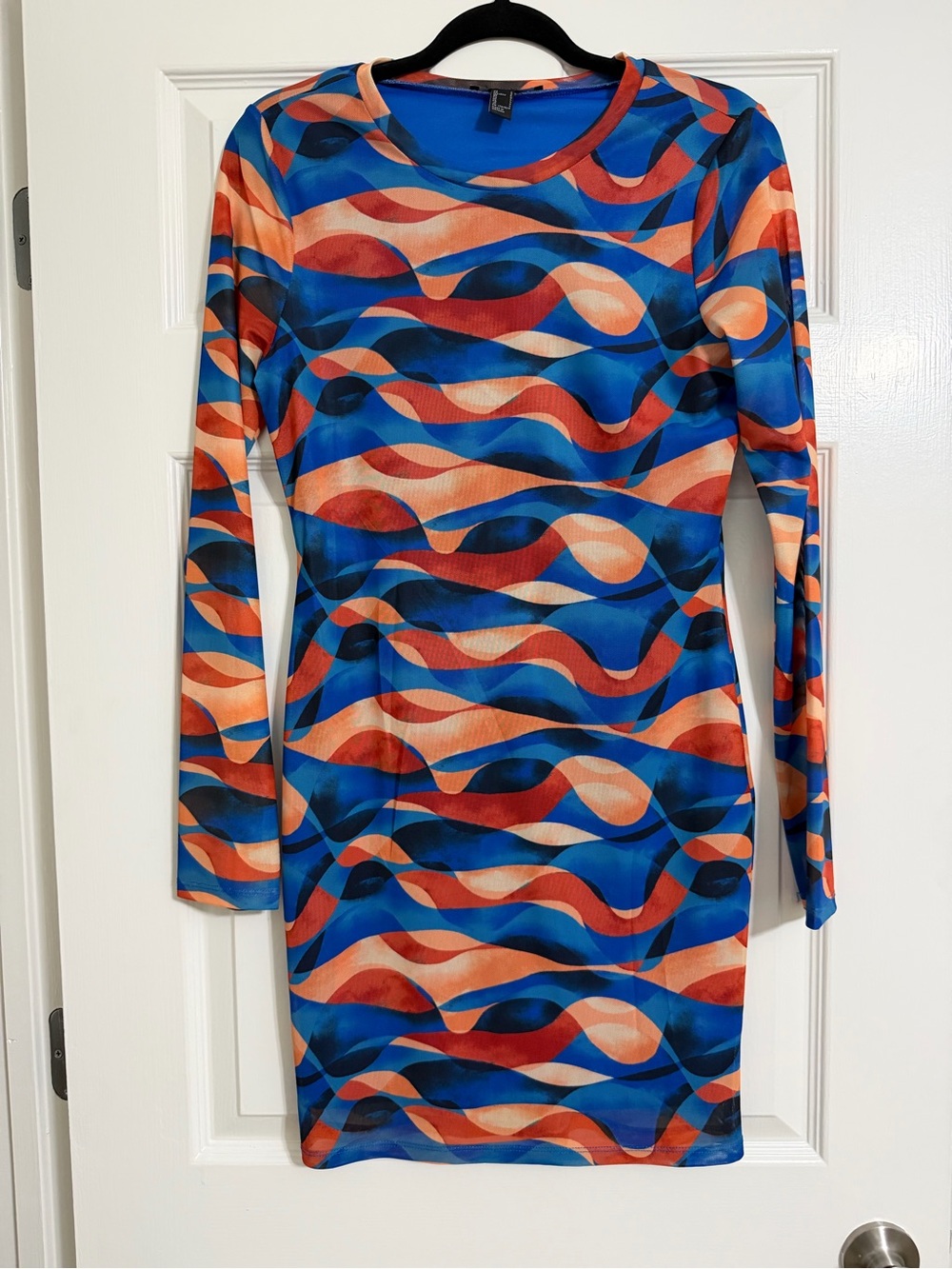 Forever 21 Wave-Print Long Sleeve Bodycon Dress - Blue & Orange